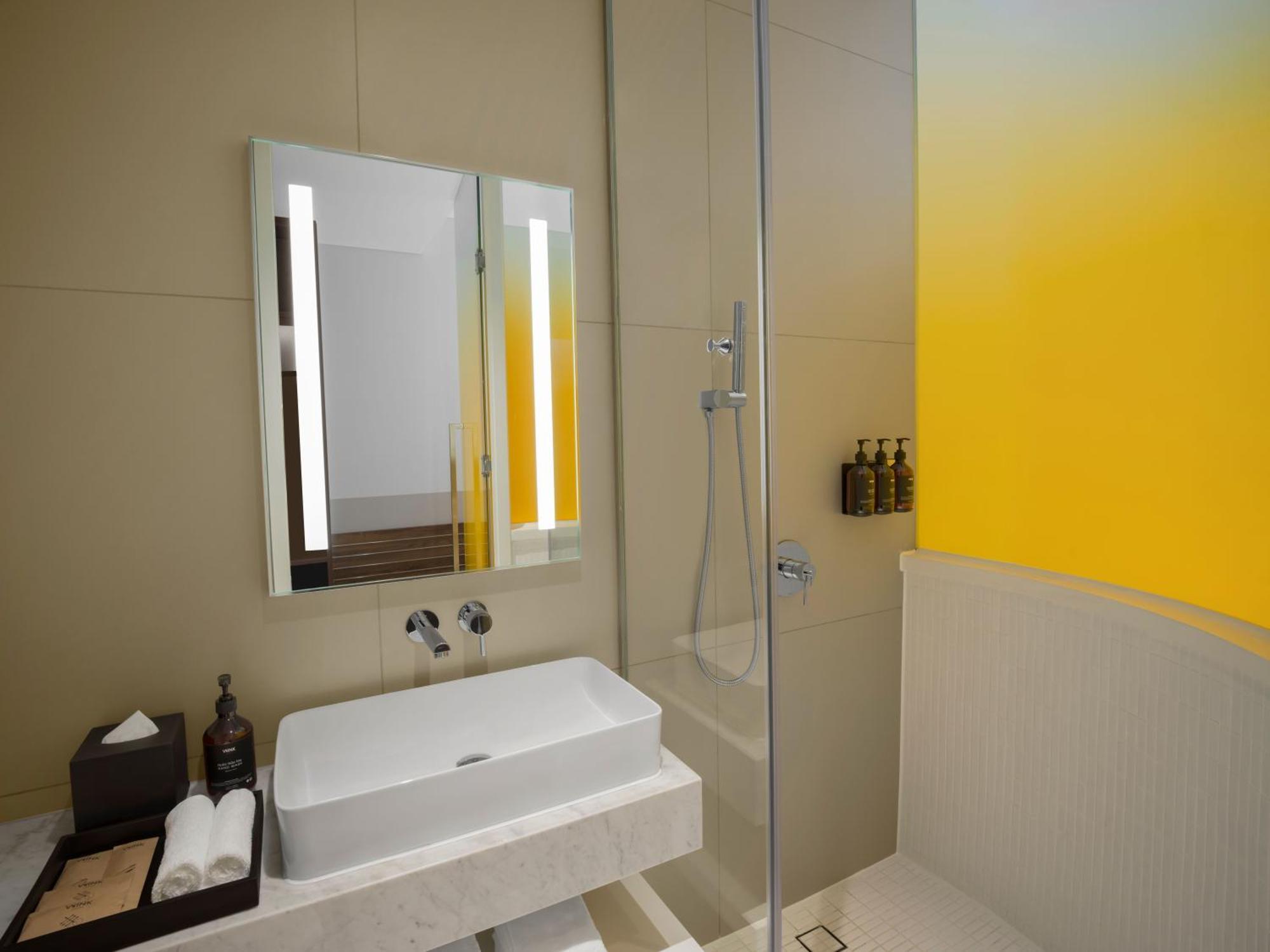 Wink Hotel Saigon Centre - 24Hrs Lifestyle Stay Хошимин Экстерьер фото