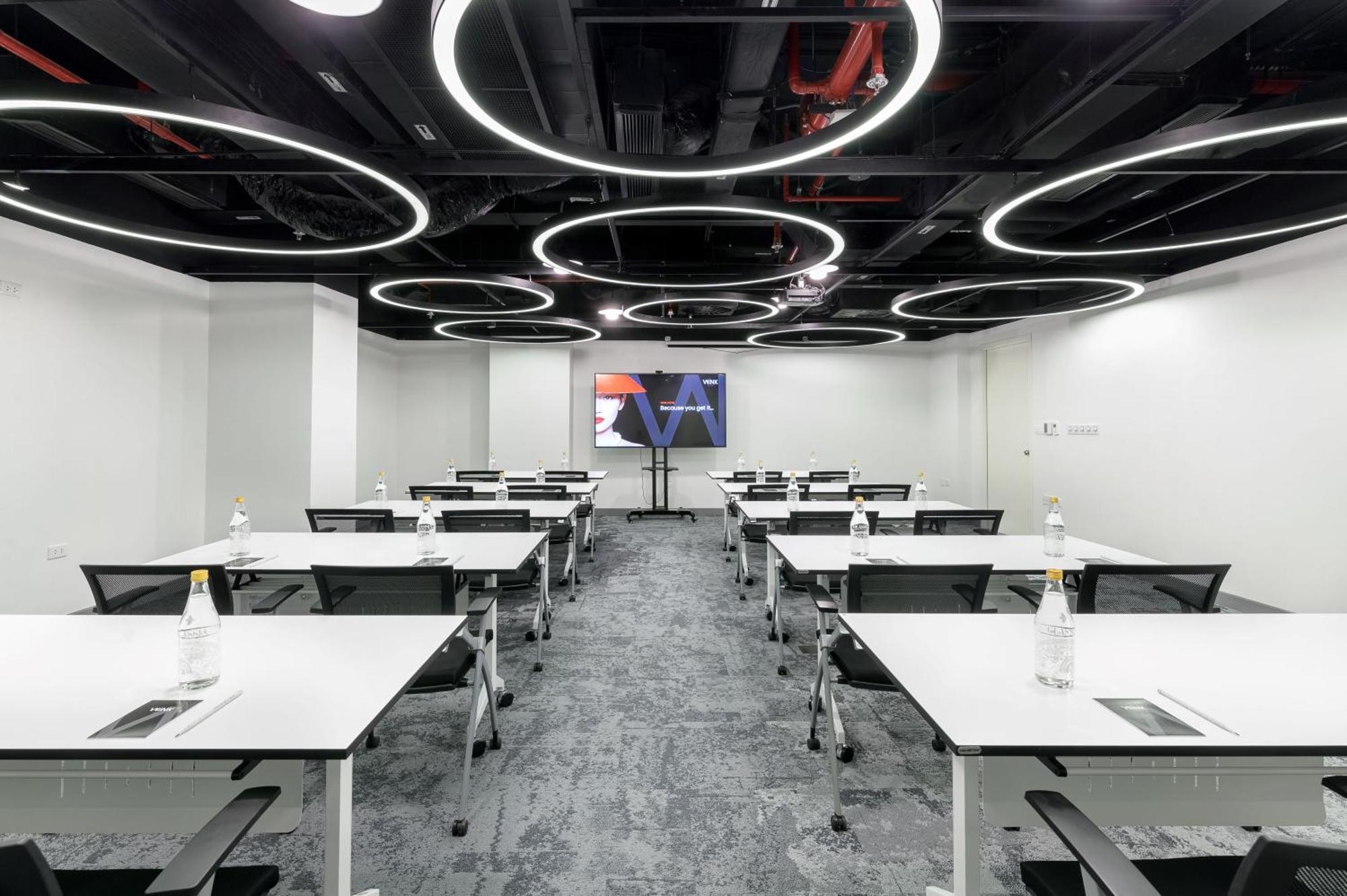 Wink Hotel Saigon Centre - 24Hrs Lifestyle Stay Хошимин Экстерьер фото