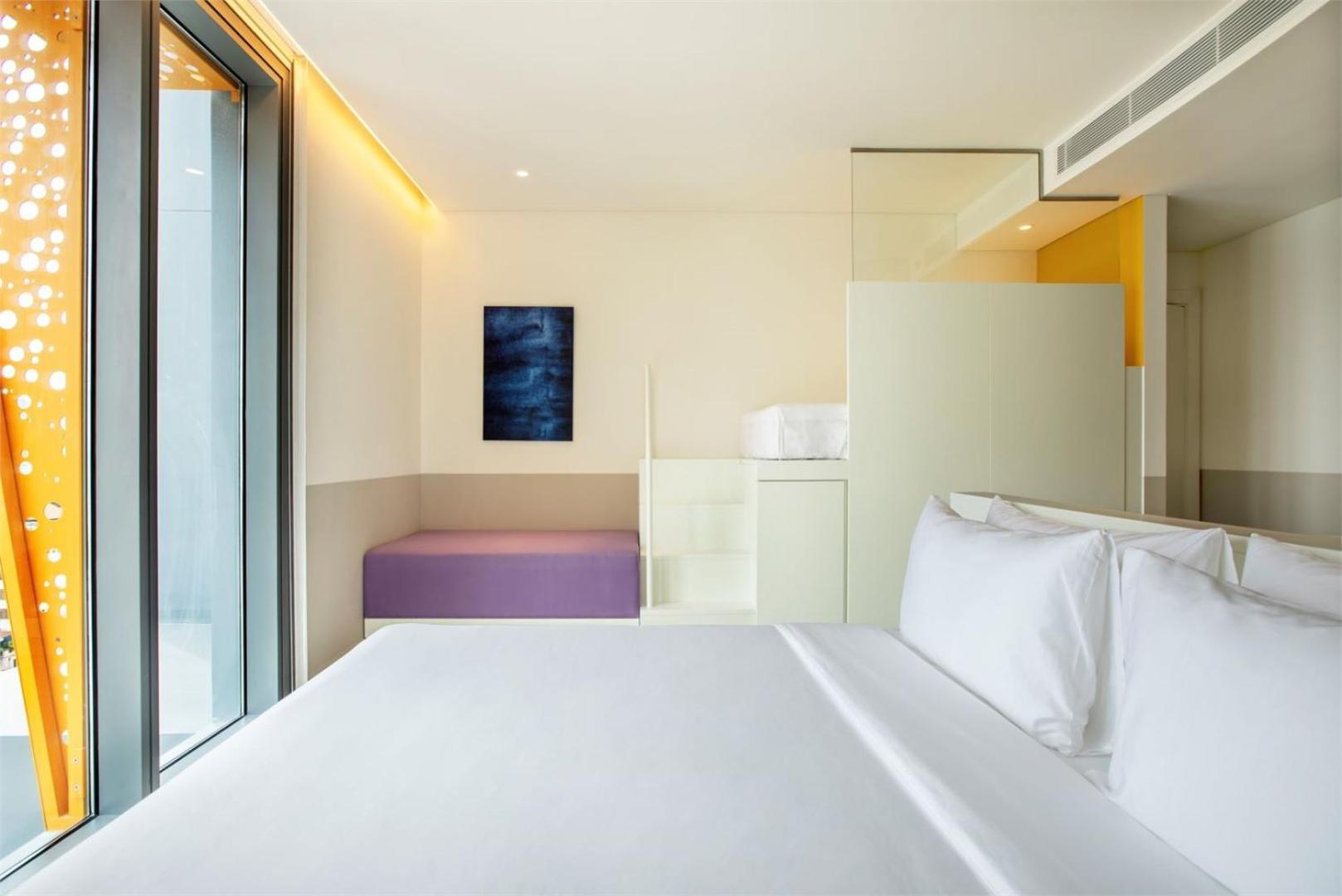 Wink Hotel Saigon Centre - 24Hrs Lifestyle Stay Хошимин Экстерьер фото